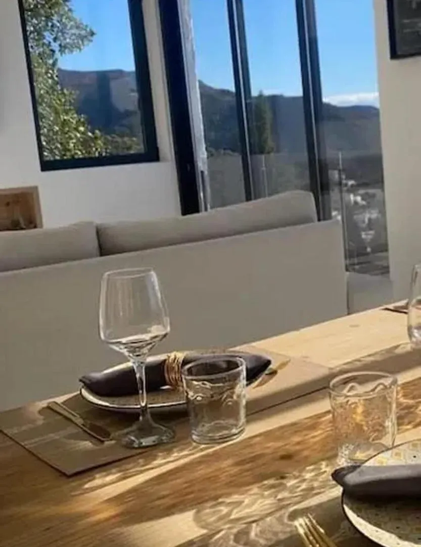 Semesterbostad Modern House With City View In El Mas Fumats Selva de Mar