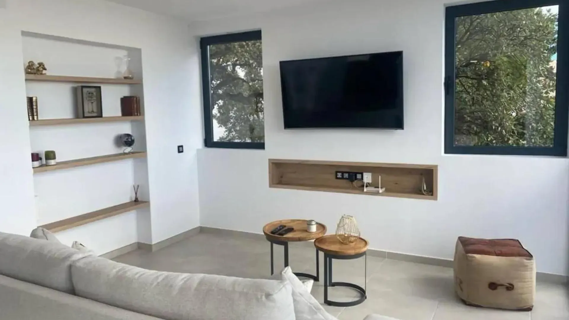 Semesterbostad Modern House With City View In El Mas Fumats Selva de Mar